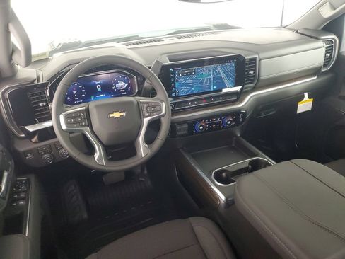 New 2026 Chevrolet Silverado 2500 LT w/ Convenience Package AWD/4WD image 19