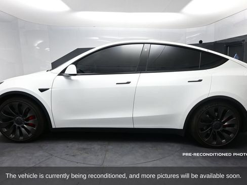 Used 2023 Tesla Model Y Performance AWD/4WD image 7