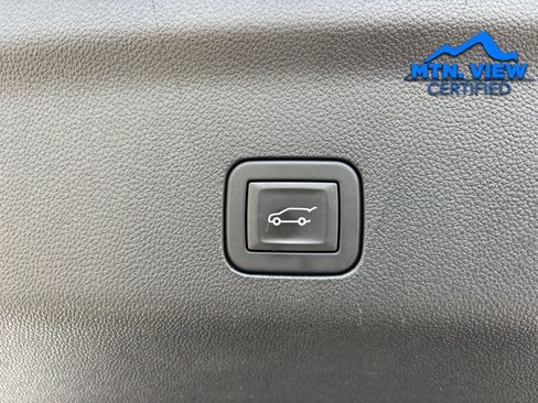 Used 2025 GMC Yukon Denali image 22