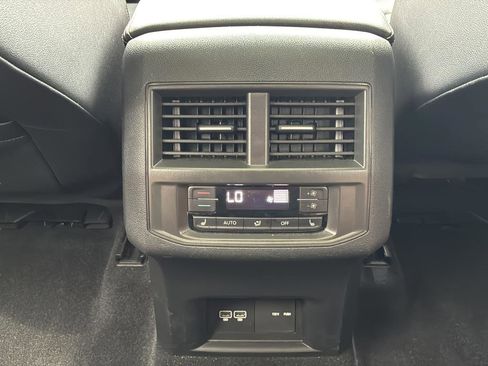 Used 2021 Volkswagen Atlas SEL Premium AWD/4WD image 17