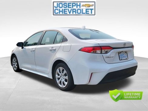 Used 2024 Toyota Corolla LE FWD image 3