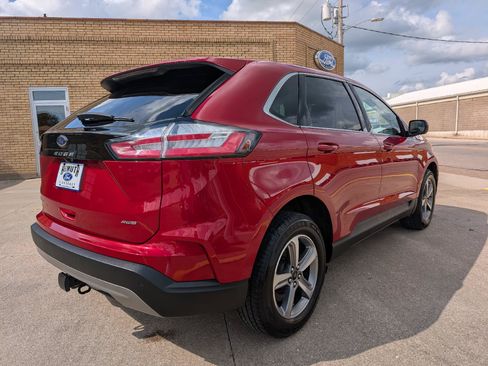Used 2024 Ford Edge SEL w/ Convenience Package AWD/4WD image 6