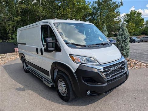Used 2025 RAM ProMaster 2500 w/ U-Haul Equipment Group FWD image 7