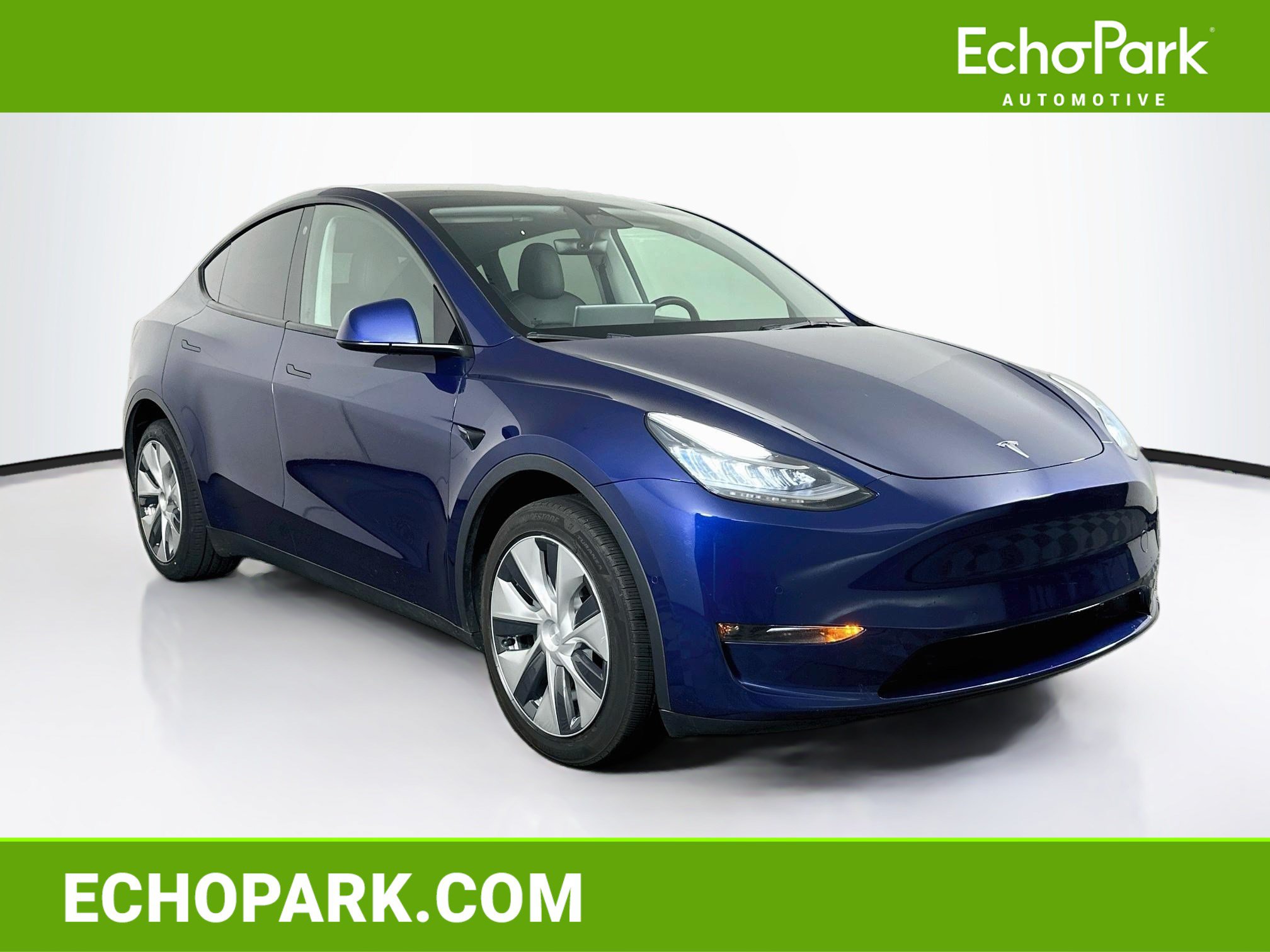 Used 2022 Tesla Model Y Long Range AWD/4WD image 1