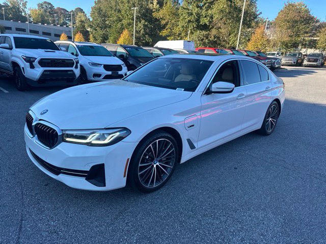 Used 2023 BMW 530e w/ Premium Package RWD image 7