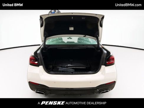 Used 2022 BMW 530e w/ Premium Package image 14