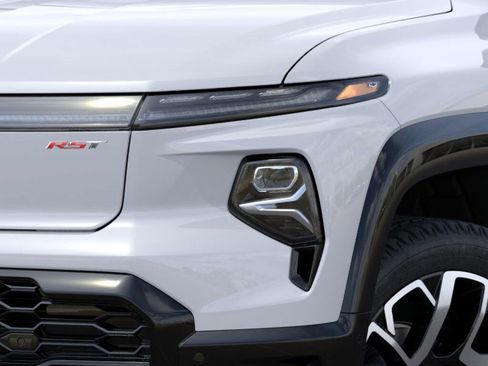 New 2024 Chevrolet Silverado EV RST image 10