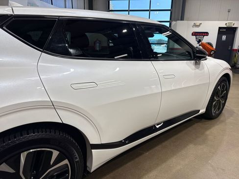 Used 2022 Kia EV6 GT-Line w/ GT-Line Suede Seat Package image 27