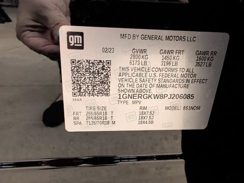 Used 2023 Chevrolet Traverse LT FWD image 16