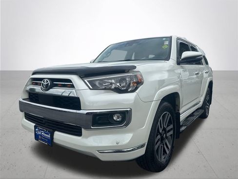 Used 2022 Toyota 4Runner Limited AWD/4WD image 2