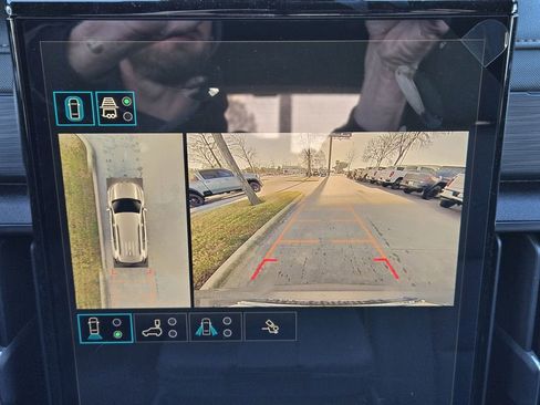 New 2026 GMC Acadia AT4 w/ LPO, Floor Liner Package image 13