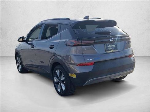 Used 2022 Chevrolet Bolt EUV LT w/ Convenience Package image 8