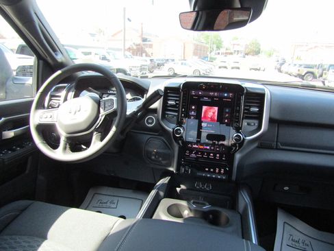 New 2026 RAM 3500 Big Horn AWD/4WD image 20