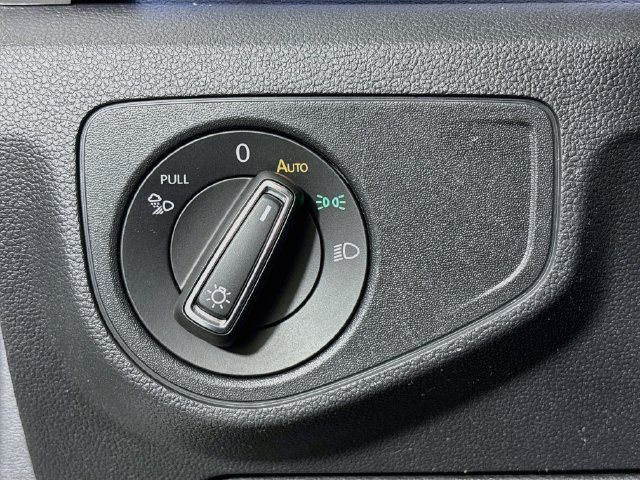 Certified 2023 Volkswagen Atlas SEL AWD/4WD image 11