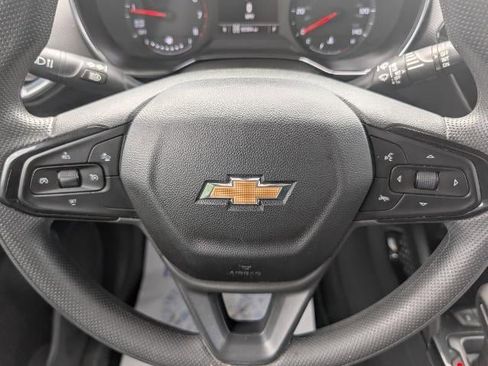 Used 2021 Chevrolet TrailBlazer LT w/ Sun and Liftgate Package AWD/4WD image 13