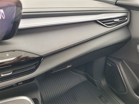 New 2026 Buick Enclave Sport Touring w/ Power Package image 28