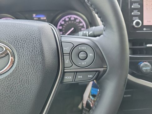 Used 2021 Toyota Camry SE FWD image 30