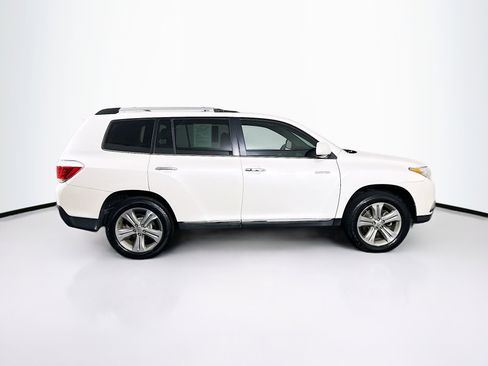 Used 2013 Toyota Highlander Limited image 10