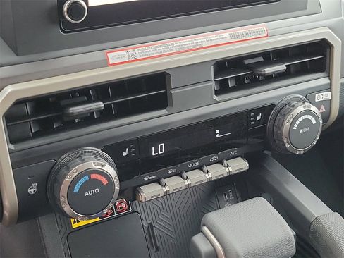 Used 2025 Toyota Tacoma SR5 image 25