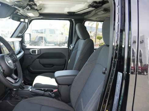 New 2026 Jeep Gladiator Sport image 19