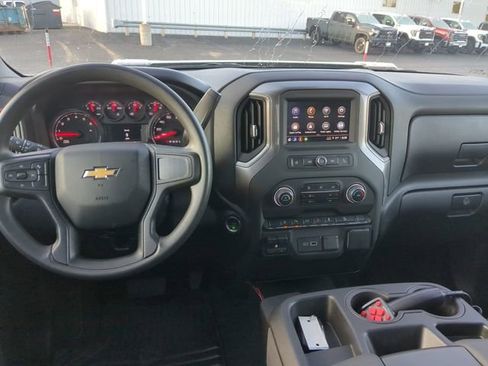 Used 2025 Chevrolet Silverado 2500 Custom w/ Custom Value Package AWD/4WD image 12