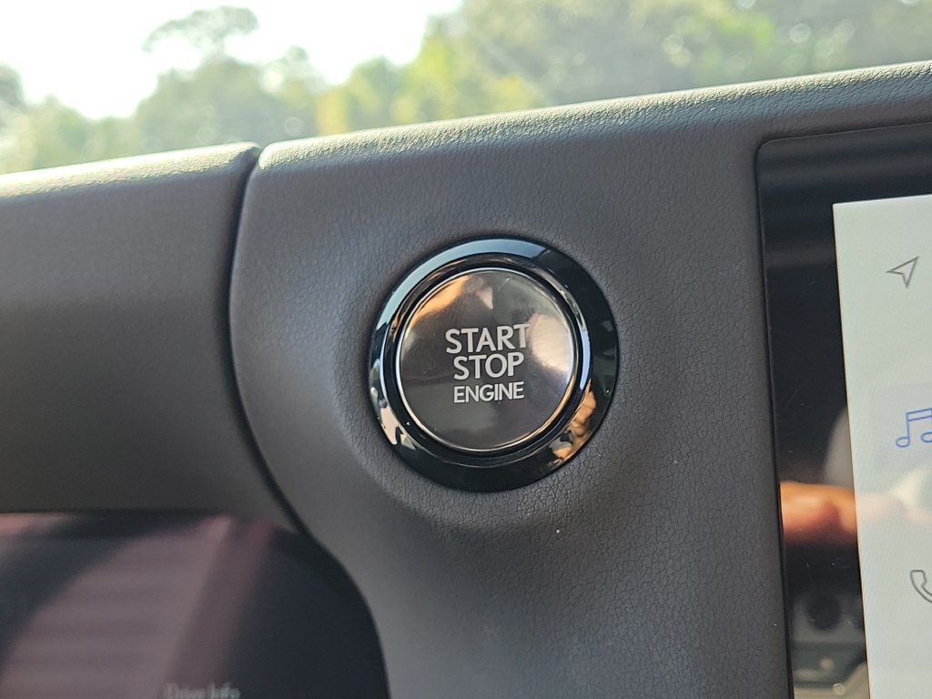 Used 2024 Lexus GX 550 AWD/4WD image 38