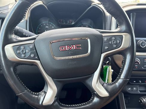 Used 2019 GMC Canyon Denali RWD image 21