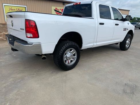 Used 2018 RAM 2500 Tradesman w/ Chrome Appearance Group AWD/4WD image 2