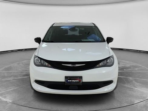 Used 2024 Chrysler Voyager LX FWD image 8