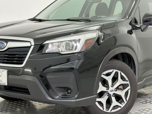 Used 2019 Subaru Forester Premium AWD/4WD image 19