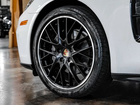 Used 2018 Porsche Panamera 4 w/ Premium Package Plus AWD/4WD image 62