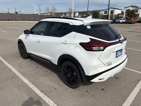 Used 2024 Nissan Kicks SR image 3
