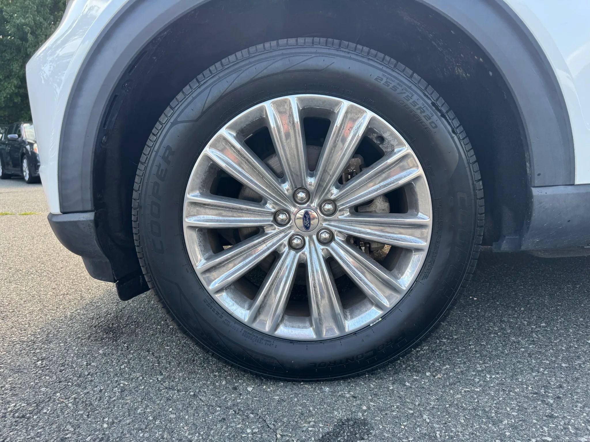 Used 2020 Ford Explorer Limited AWD/4WD image 27