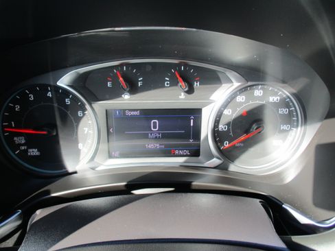 Used 2024 Chevrolet Equinox LS w/ LS Convenience Package AWD/4WD image 18