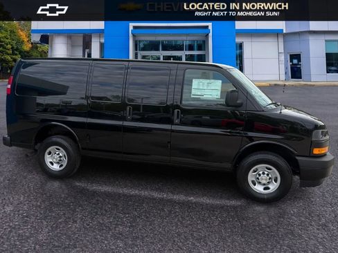 New 2026 Chevrolet Express 2500 RWD image 4