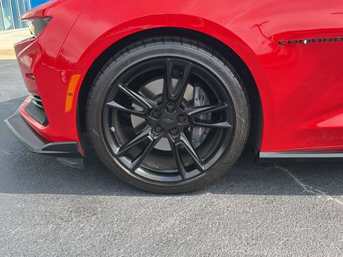 Used 2023 Chevrolet Camaro SS RWD image 27