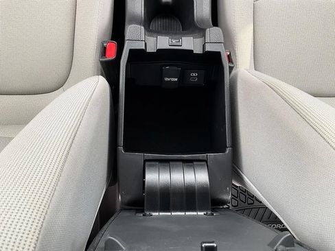 Used 2026 Toyota Corolla Cross L FWD image 29