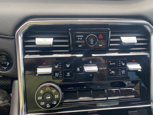 New 2025 Nissan Armada Platinum w/ Convenience Package image 23