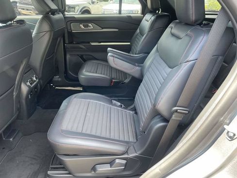 Certified 2026 Ford Explorer ST-Line w/ ST-Line Street Pack RWD image 12