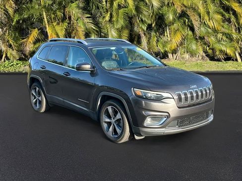 Used 2019 Jeep Cherokee Limited image 4