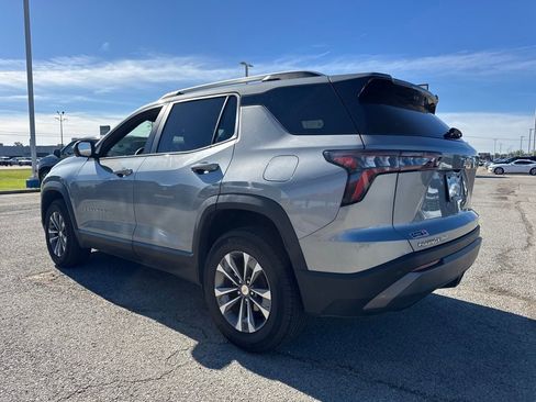 Used 2025 Chevrolet Equinox LT w/ Convenience Package II image 4