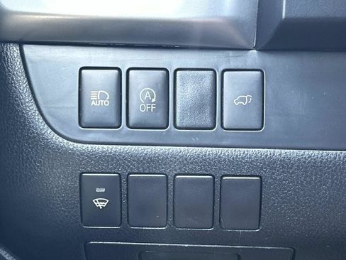 Used 2017 Toyota Highlander SE AWD/4WD image 29