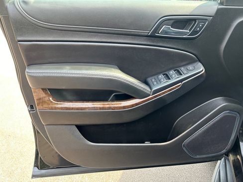 Used 2019 Chevrolet Tahoe LS AWD/4WD image 18