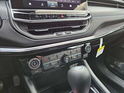 New 2026 Jeep Compass Limited AWD/4WD image 22