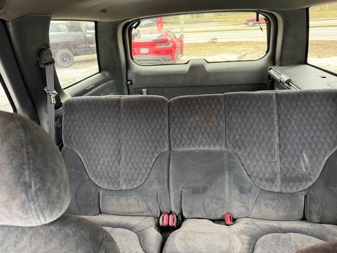 Used 2000 GMC Jimmy SLE w/ Marketing Opt Pkg image 7