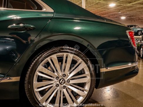 Used 2023 Bentley Flying Spur Azure AWD/4WD image 42