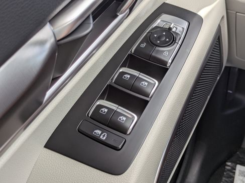 New 2025 Kia Telluride S image 32