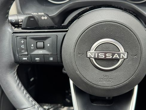 Used 2023 Nissan Rogue SL w/ SL Premium Package FWD image 21