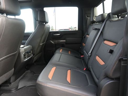 Used 2022 GMC Sierra 3500 AT4 w/ AT4 Premium Plus Package image 19