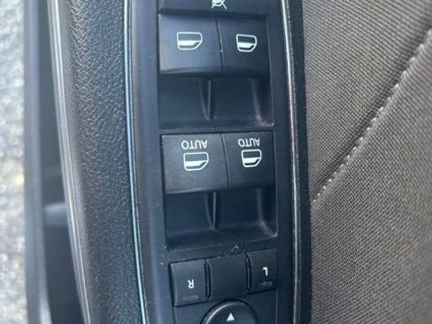 Used 2016 Dodge Charger SXT RWD image 18